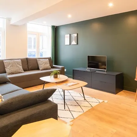 Appartamento Centre: Fully-equipped Triplex With Terrace *